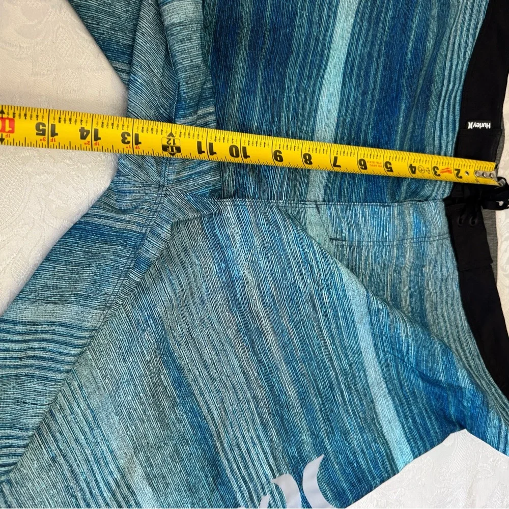 Hurley Phantom Size 36 Sandbar Board Shorts Swim Trunk Blue Striped‎ Surf